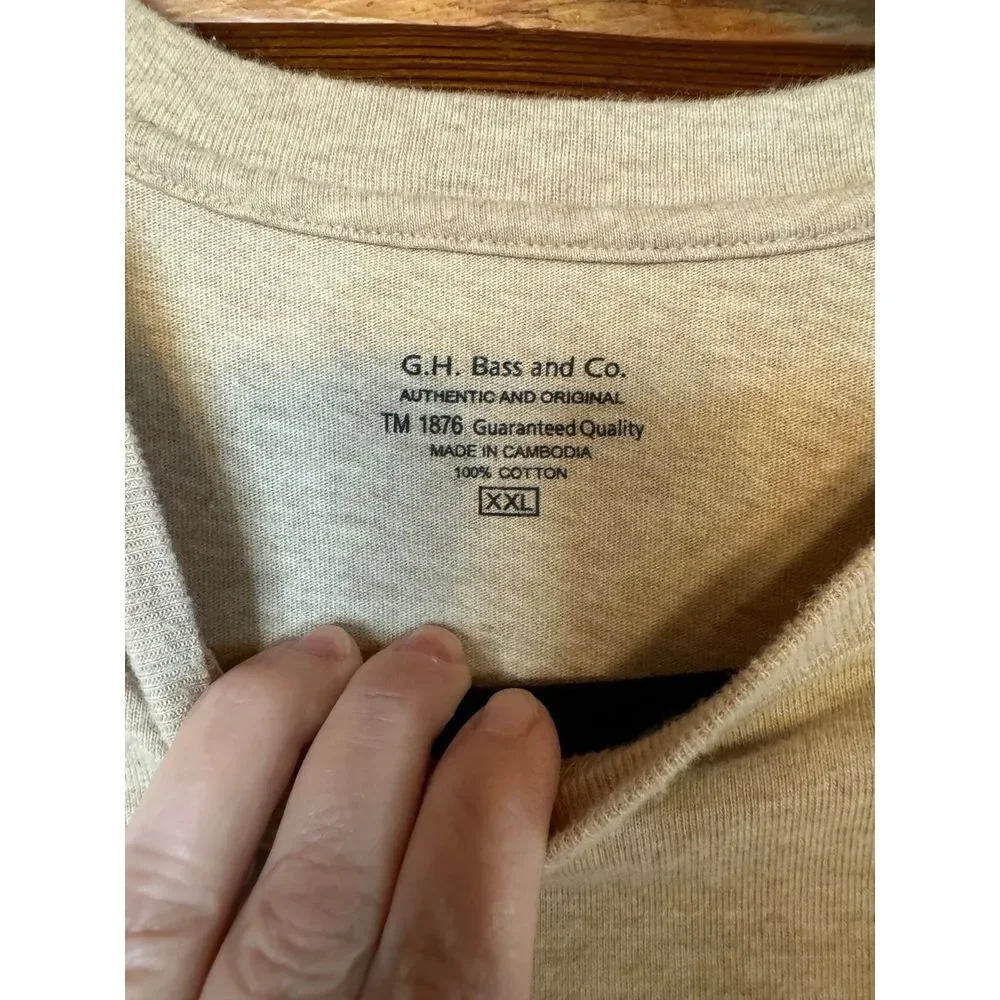 G.H. Bass and Co. Khaki Long Sleeve Size XXL‎